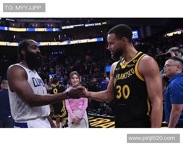 2014年勇士与快船精彩对决全场回放重温经典瞬间与激烈时刻